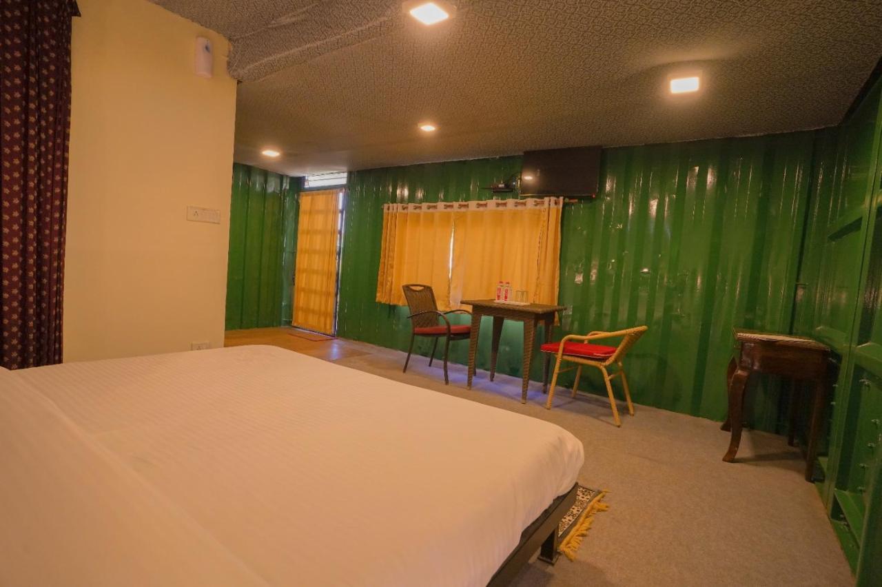 Royal Ocean Resort Jaipur Buitenkant foto