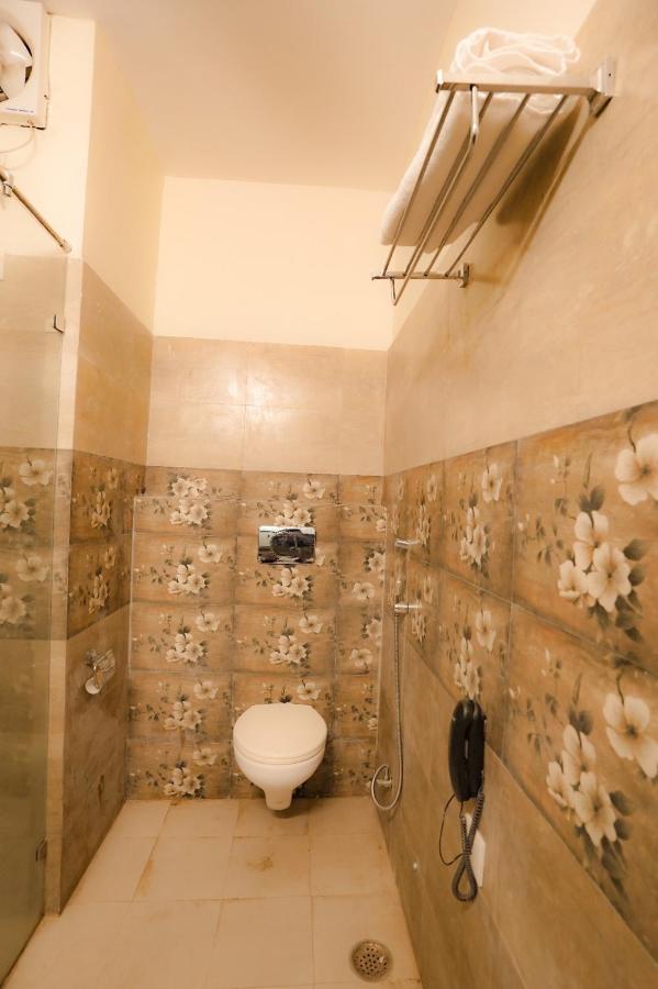 Royal Ocean Resort Jaipur Buitenkant foto